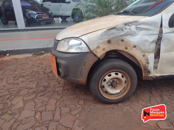 Motociclista fica ferida em acidente na Av. Pasqualini em Três de Maio - foto 2