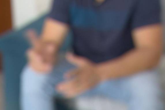 De alguma forma, que ainda é um mistério para a polícia, criminosos conseguem desbloquear os aparelhos e acessar os apps de instituições financeiras