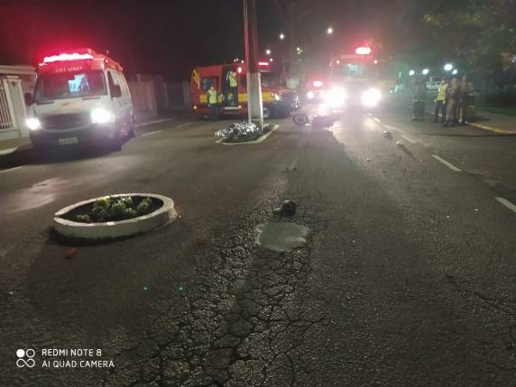 Vítima era caroneira e foi encontrada sem vida pelo Corpo de Bombeiros