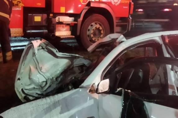 Acidente aconteceu próximo das 20h30min desta quinta-feira (4), no km 341 da rodovia