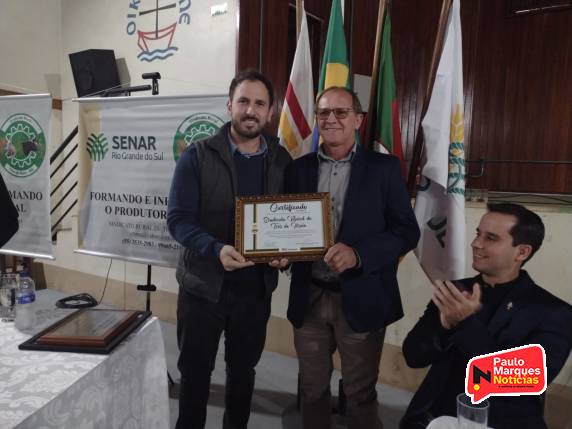 Neri Schroer toma posse para o segundo mandato na presidência do Sindicato Rural de Três de Maio - foto 3