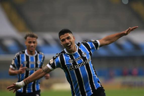 Tricolor marcou com Suárez, Villasanti e Bitello; Colorado descontou com Johnny