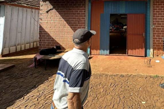 Conforme o Ministério do Trabalho e Emprego, o homem de 71 anos ganhava cerca de R$ 500 por mês, valor menor do que o salário mínimo