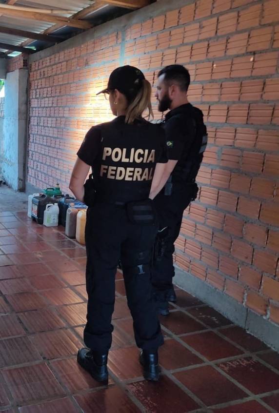 Polícia Federal atua no combate ao contrabando de armas e combustíveis na fronteira - foto 3
