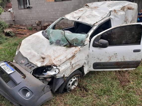 Homem provoca acidente com veículo furtado em Cruz Alta - foto 2