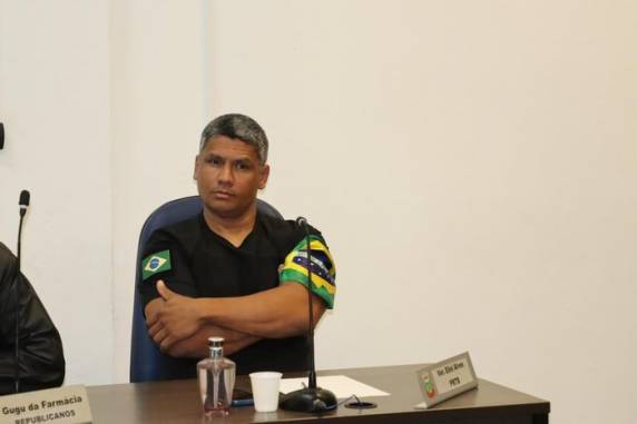 Foram sete votos pela cassação de Eliel Alves e eram necessários oito para o parlamentar perder o mandato