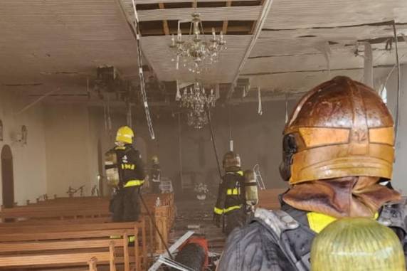 Ninguém se feriu durante o incidente que danificou o teto da Capela Nossa Senhora Aparecida, no bairro Imigrante