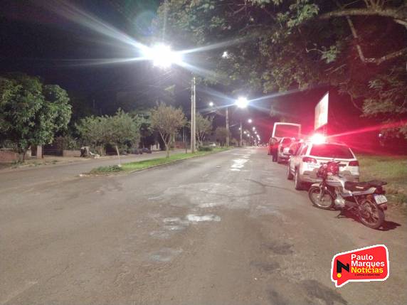 Colisão envolve moto e caminhonete na Av. Santa Rosa em Três de Maio - foto 2