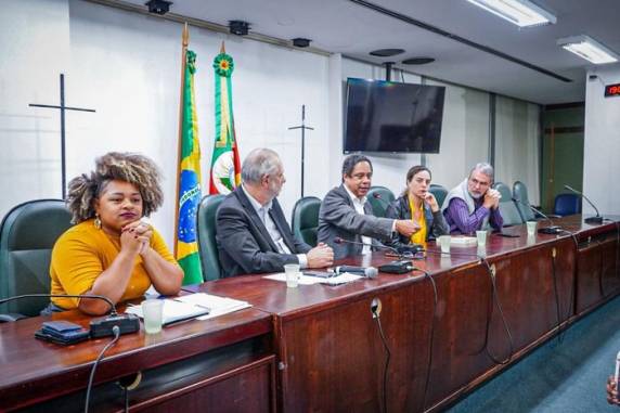 Dos 31 parlamentares, 20 manifestaram discordância com a versão mais recente do texto, que será votada no plenário