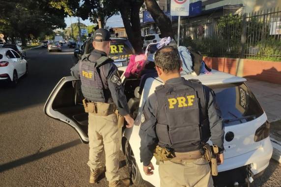 As peças de roupas possuíam valor de mercado de R$ 3.200 reais e foram furtadas em Caçapava do Sul