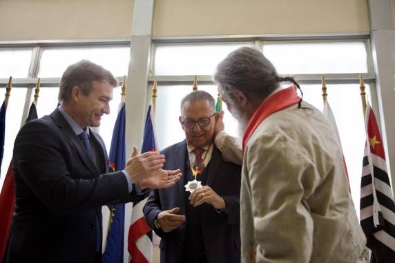 Galvão Bueno é homenageado com Medalha do Mérito Farroupilha: ''Gaúcho de coração'' - foto 2