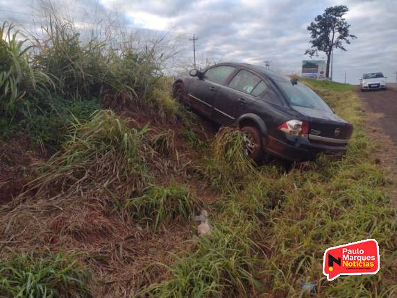 Veículo capota na RS-342 em Três de Maio - foto 2