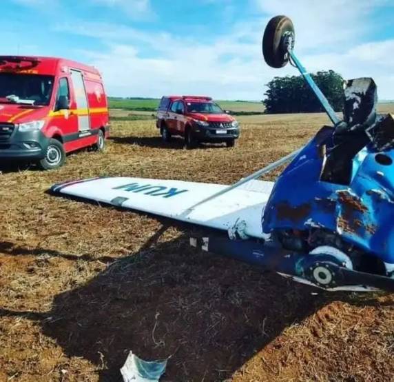 Avião particular cai em lavoura no interior de Santiago - foto 3