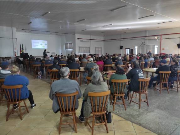 Seminário da agricultura para áreas do leite e suínos foi realizado em Horizontina - foto 4