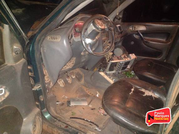 Colisão no trevo do parque deixa motorista ferido em Três de Maio - foto 3