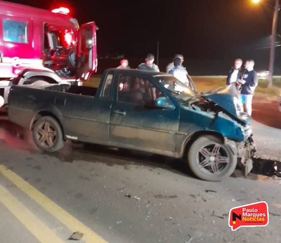 Colisão no trevo do parque deixa motorista ferido em Três de Maio - foto 4