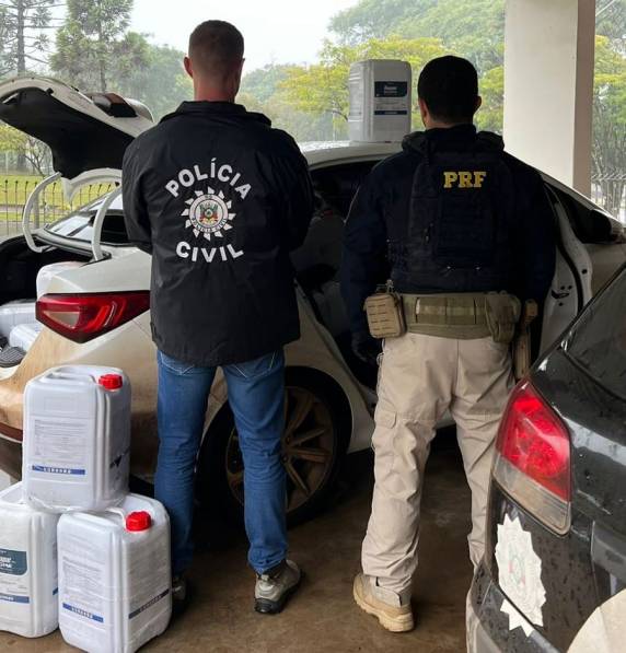 O carro que o criminoso utilizava estava com ocorrência de roubo na Argentina