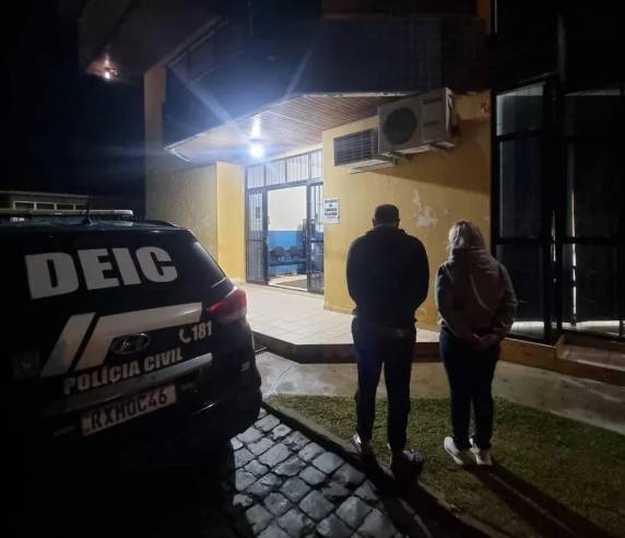 Um dos investigados, segundo a polícia, já foi condenado sete vezes por roubos a agências bancárias e havia rompido tornozeleira eletrônica dias antes do crime em Timbó Grande.