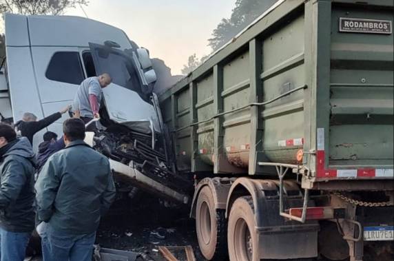 Acidente deixa um morto na RS-446, entre Carlos Barbosa e São Vendelino - foto 2