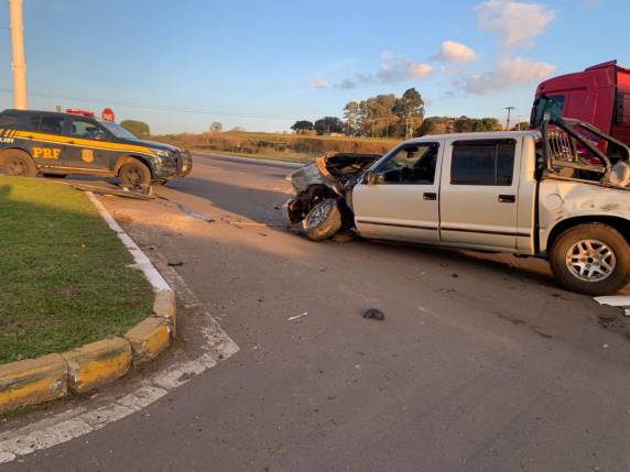 Colisão deixa feridos na BR 285 em Passo Fundo - foto 3