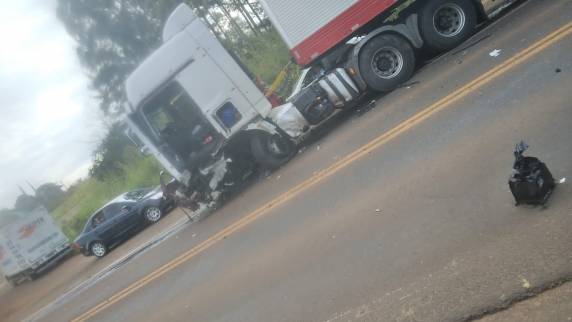 Jovem de 18 anos morre após colisão frontal entre carro e carreta na BR-468, em Três Passos - foto 2