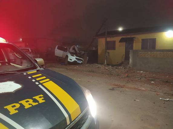 PRF e BM prendem traficante com carga de quase meia tonelada de maconha em Cruz Alta - foto 3