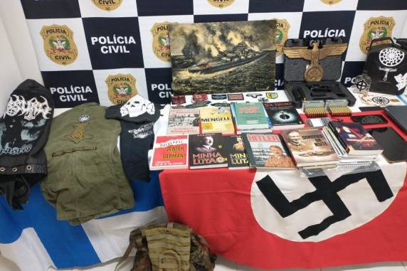 Polícia faz buscas em estamparia de Passo Fundo e encontra camisetas com símbolos nazistas - foto 2