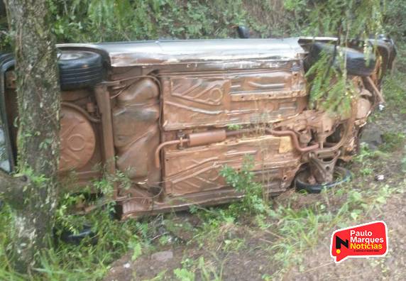 A pista molhada devido as chuvas pode ter sido a causa do acidente