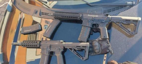 Durante blitz, Brigada Militar abordou veículo em que suspeita estava e encontrou as armas