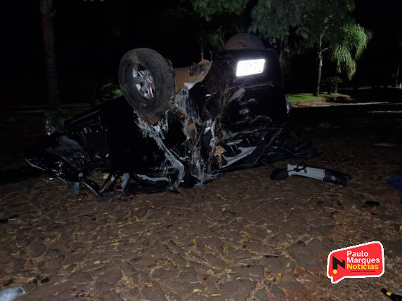 Jovem de 22 anos morre e outros três ficam feridos em capotagem de veículo na RS-342, em Três de Maio - foto 4
