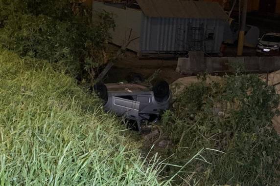 Acidente deixou um ferido, que foi encaminhado para atendimento médico