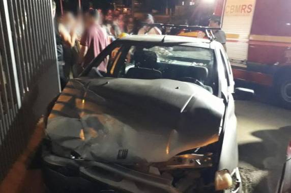 Ocorrência foi na Avenida Arnoldo Uhry, no bairro Jardim do Cedro