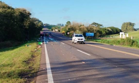 Acidente envolvendo carro e caminhão deixa um homem morto na BR-386 em Carazinho - foto 3