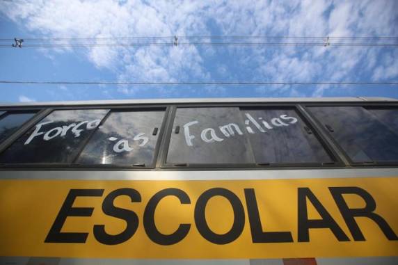 Em 4 de maio de 2021, um homem invadiu uma escola infantil no município situado no oeste catarinense, e desferiu golpes de adaga contra as vítimas