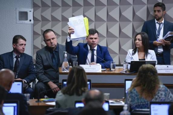 Polícia Federal cumpre 10 mandados de busca e apreensão nos Estados de Santa Catarina, Rio Grande do Sul, Distrito Federal e Rio Grande do Norte