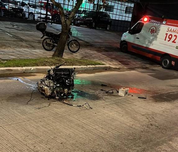 Acidente na zona sul de Porto Alegre deixa quatro pessoas feridas - foto 2