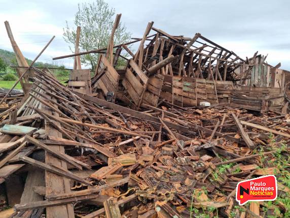 VÍDEO, ventos causam destruição em propriedade rural no interior de São José do Inhacorá - foto 3