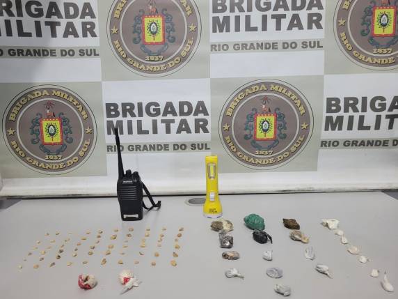 Nesta quarta-feira (16), a Brigada Militar prendeu um indivíduo por tráfico de drogas em Ijuí