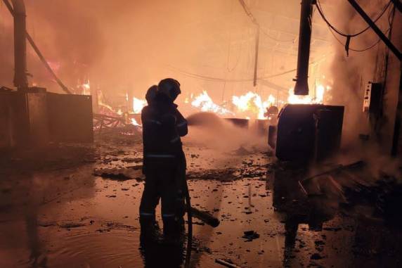 Incêndio atinge madeireira em Sapucaia do Sul - foto 3
