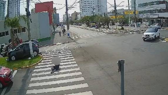 Ela conduzia HB20 que colidiu com caminhonete, no fim da manhã de terça-feira