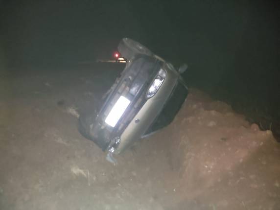 Saída de pista deixa condutor ferido na RS-342 em Três de Maio - foto 2
