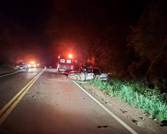 Idoso fica preso ás ferragens de veículo após colisão na RS-522 em Ijuí - foto 3