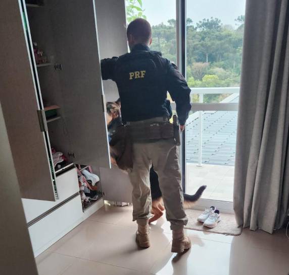 Grande operação policial contra traficante regional ocorre em Carazinho - foto 4