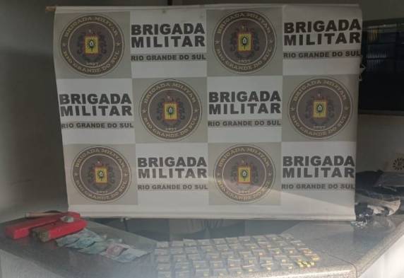 Os policiais foram chamados para atender uma suposta ocorrência violência doméstica no bairro Getúlio Vargas