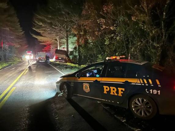 Acidente com carreta de São Luiz Gonzaga deixa vítima fatal na BR 287 em Jaguari