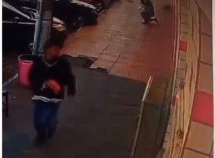 Ele fugiu da abordagem dos policiais na Avenida João Antônio em Sobradinho, e na sequência foi perseguido a pé, por um sargento da Brigada Militar.