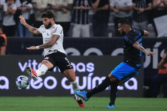 Tricolor chegou a abrir 2 a 0, sofreu a virada e voltou a igualar o placar na segunda etapa