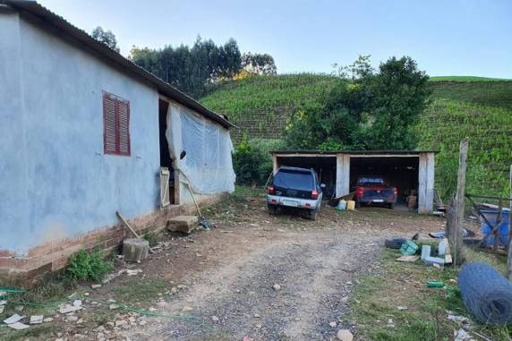 Os três serão julgados pelo assassinato de José Darício de Souza, 43 anos, e do peão da propriedade Mazonde Rodrigues de Nepomuceno, 64