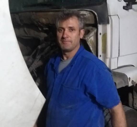 Segundo o Corpo de Bombeiros, veículo se movimentou sozinho e atingiu a vítima. Homem costumava prestar serviços voluntários à corporação de Presidente Getúlio.