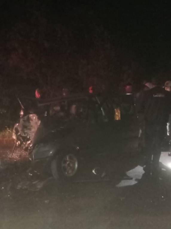 Colisão frontal deixa dois feridos na BR-285 entre Caibaté e São Migue das Missões - foto 3